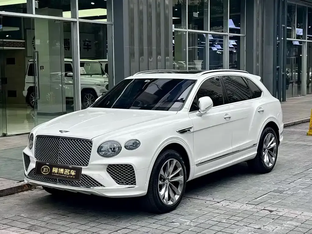 Bentley Bentayga — фото 1