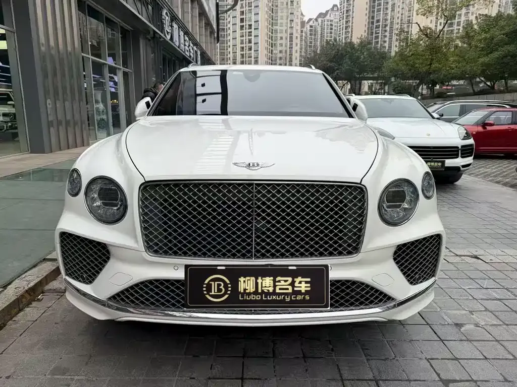 Bentley Bentayga — фото 5