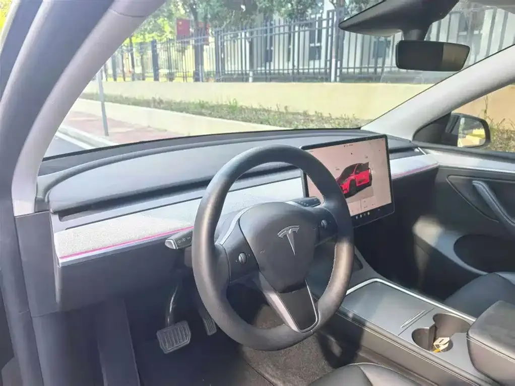 Tesla Model Y 2023 из CN, фото 4