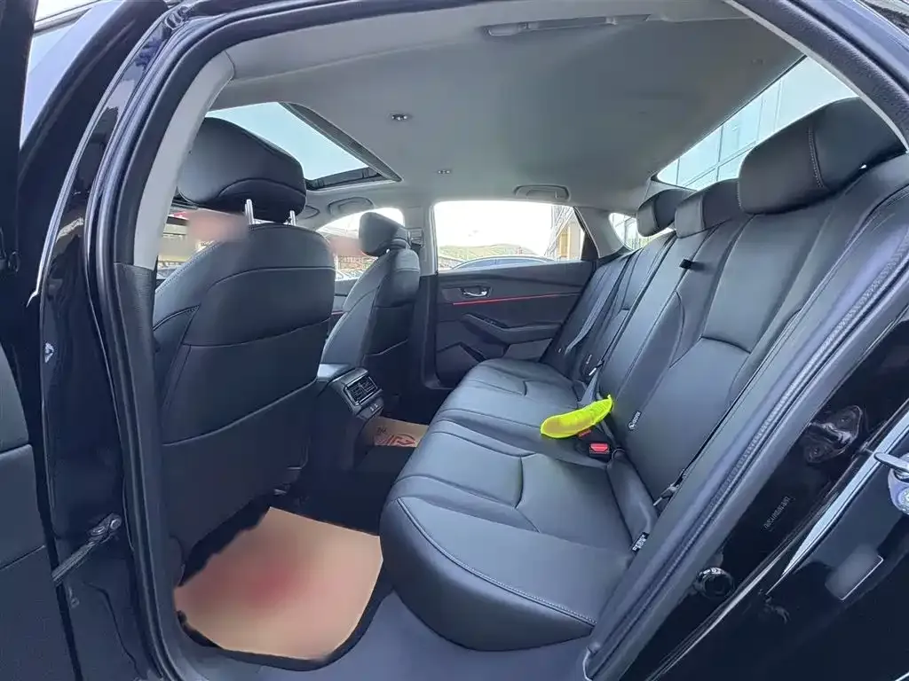 Honda Accord 2023 из CN, фото 10