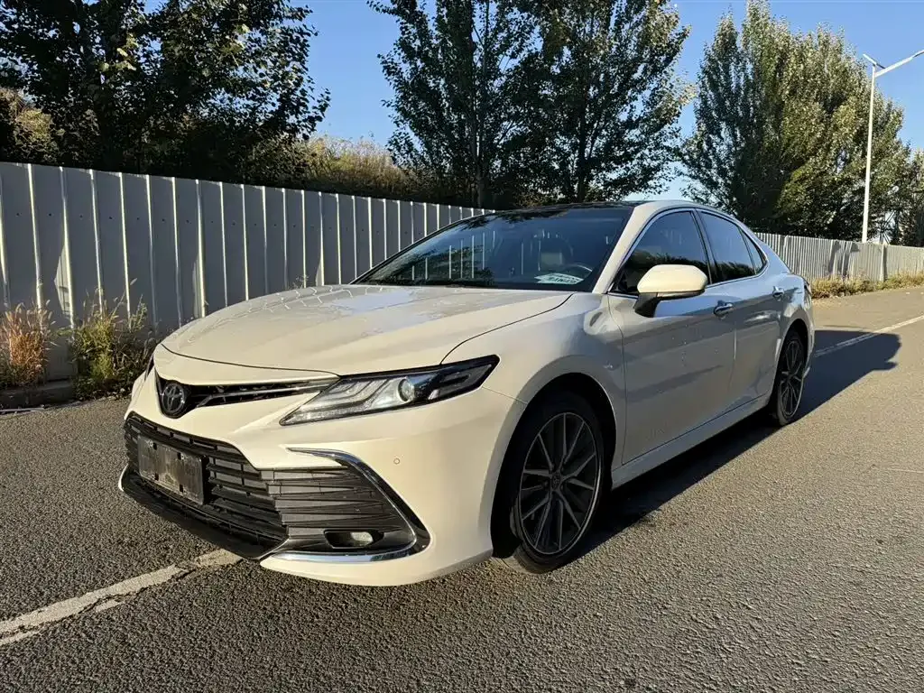 Toyota Camry 2022 из CN, фото 1
