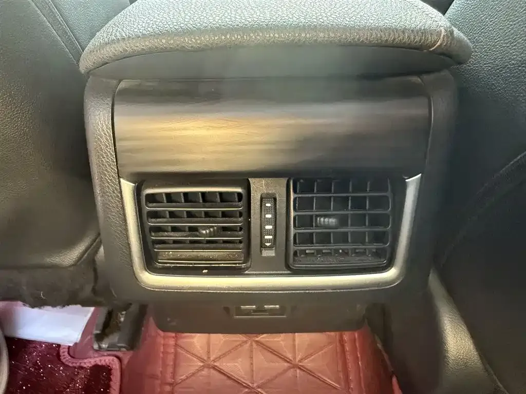 Toyota Camry 2022 из CN, фото 2