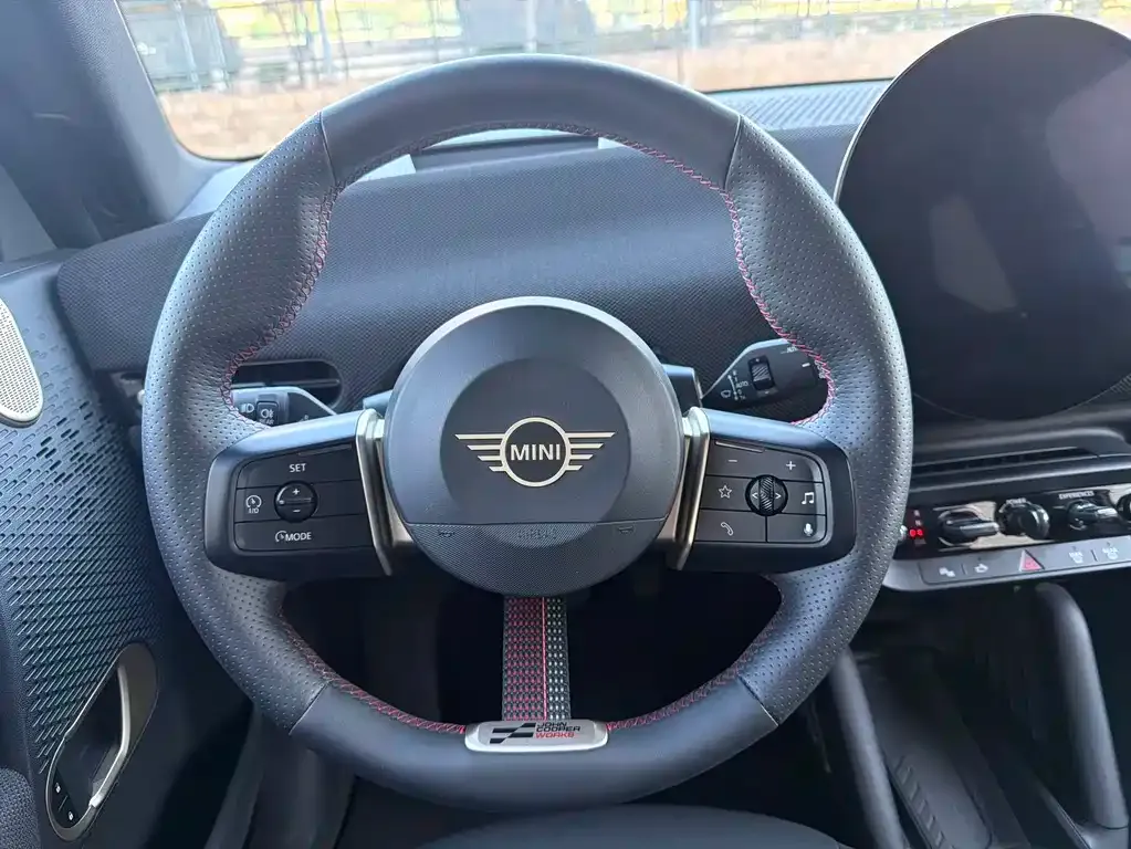 MINI Cooper EV 2023 из CN, фото 2