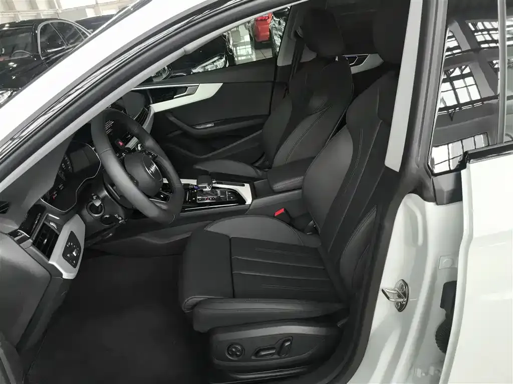 Audi A5 (Import) 2025 из CN, фото 8