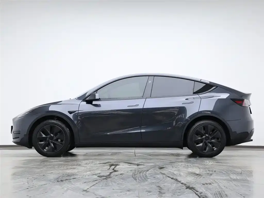 Tesla Model Y 2024 из CN, фото 8