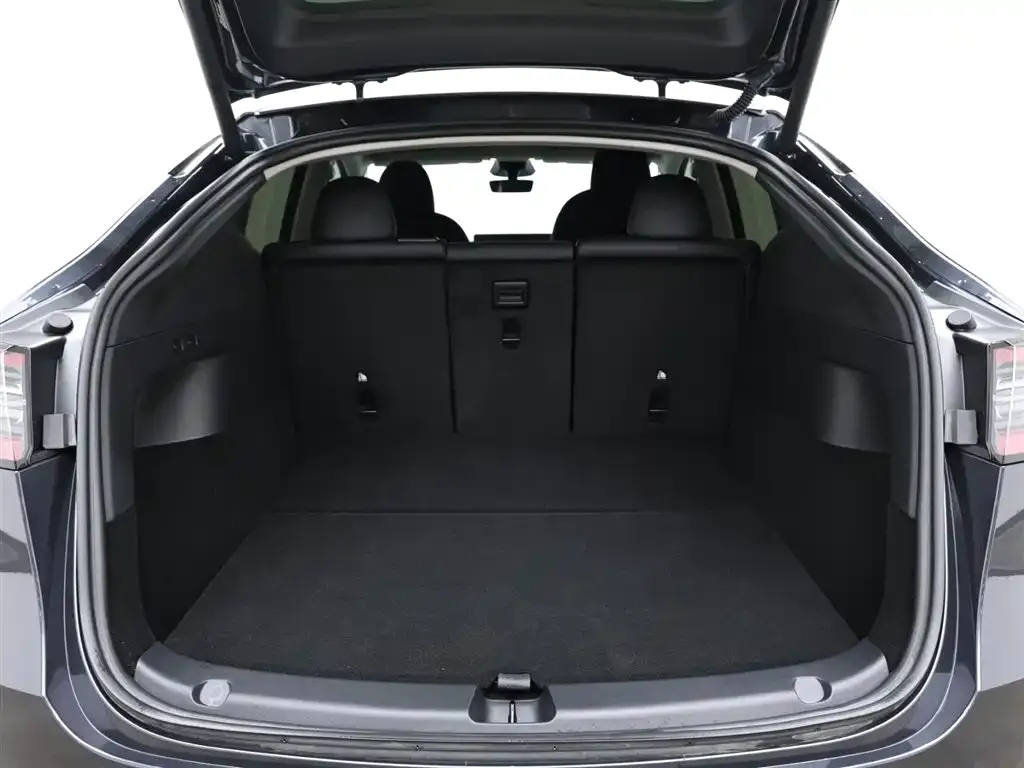 Tesla Model Y 2024 из CN, фото 6