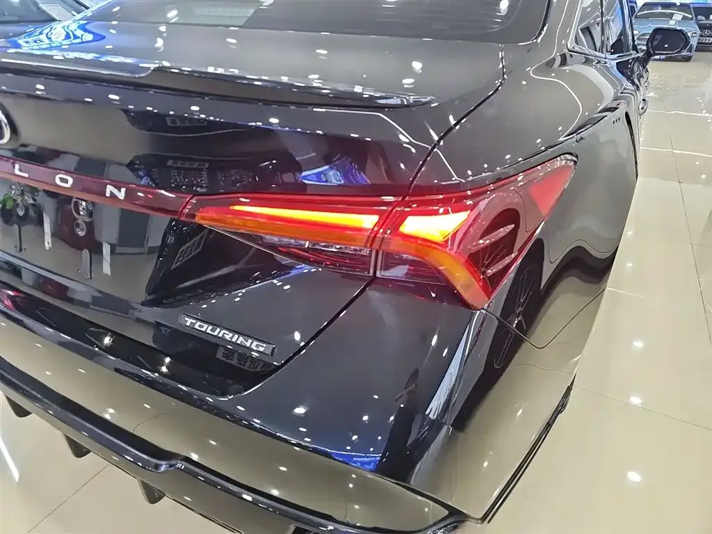 Toyota Avalon 2021 из CN, фото 8
