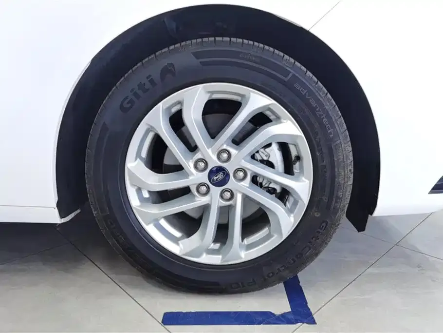 Ford Mondeo 2025 из CN, фото 4
