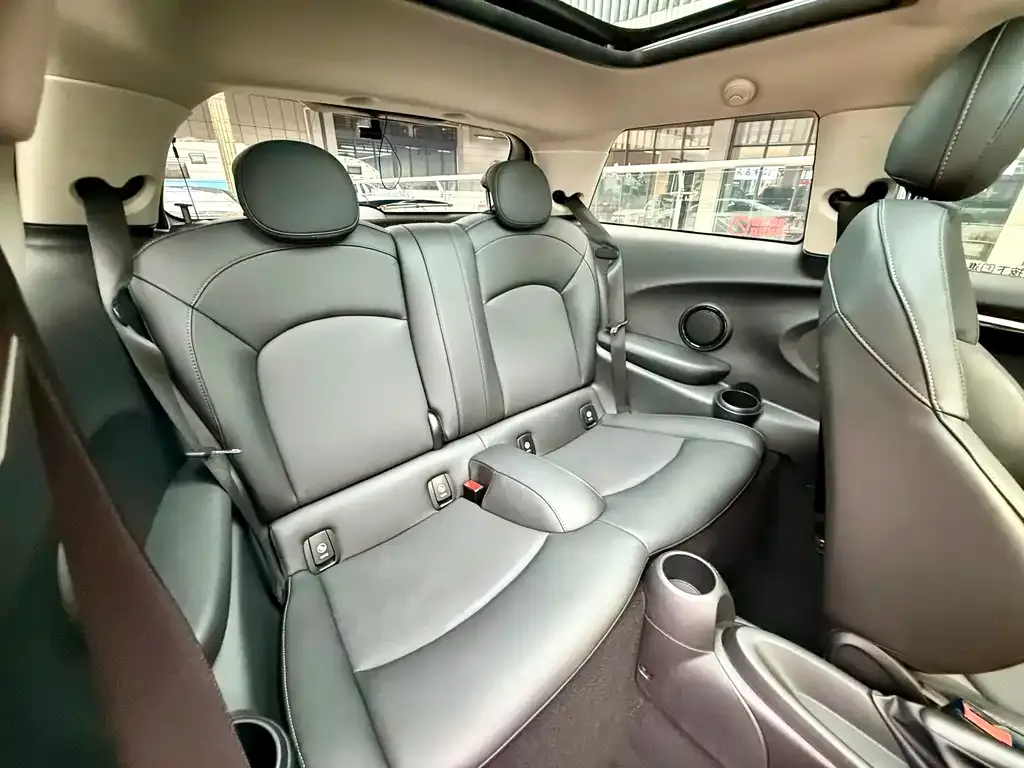 MINI Cooper (3-door) 2021 из CN, фото 9
