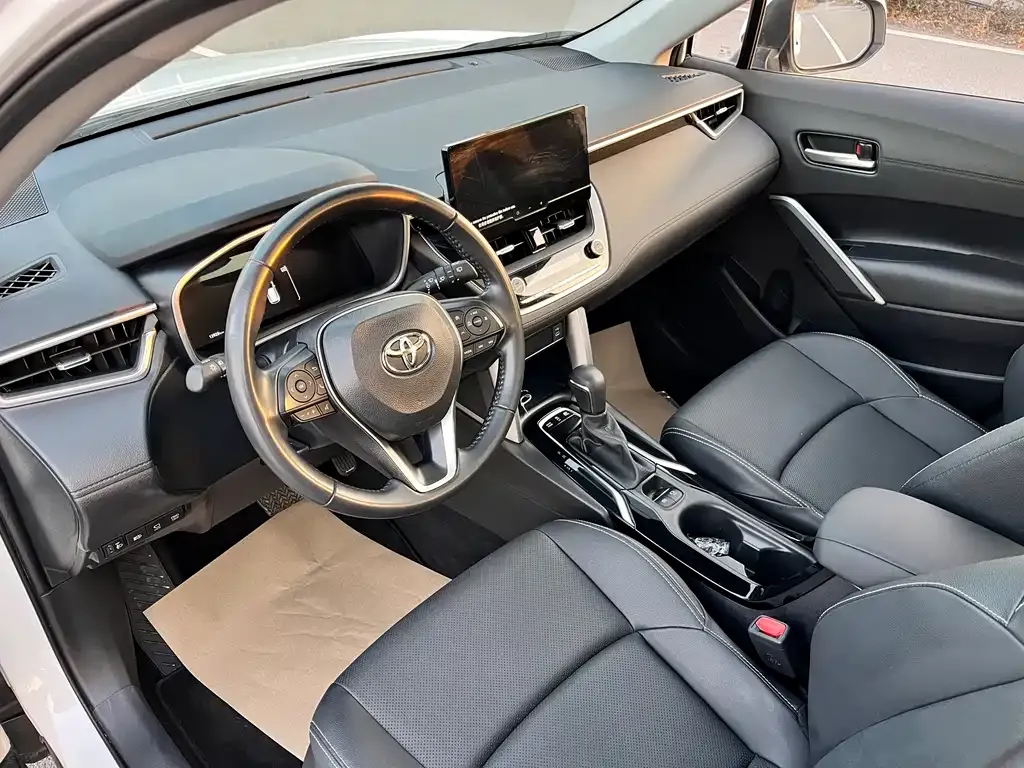 Toyota Frontlander 2023 из CN, фото 4