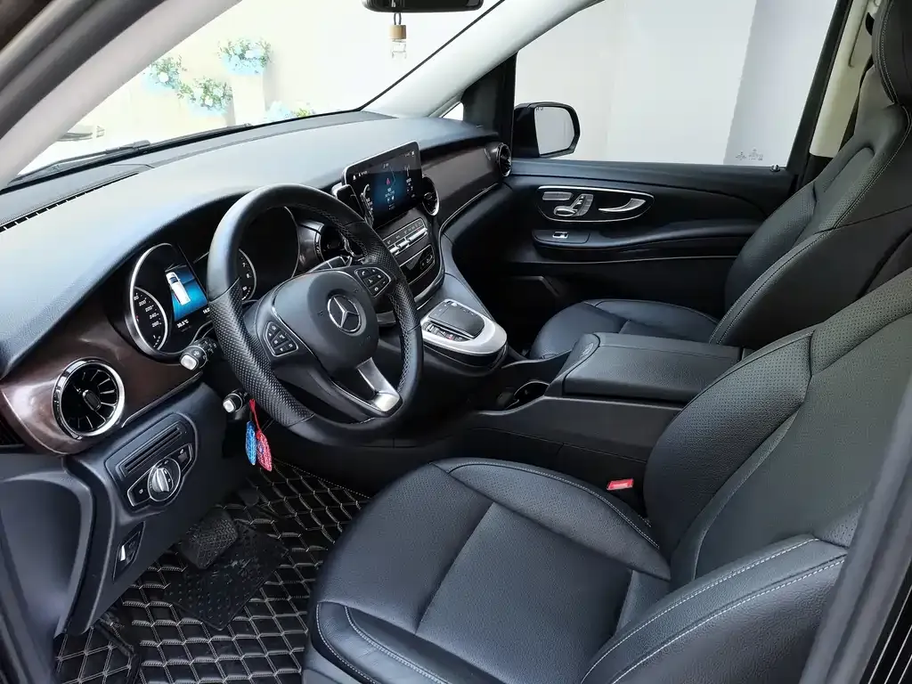 Mercedes-Benz V-Class 2022 из CN, фото 10