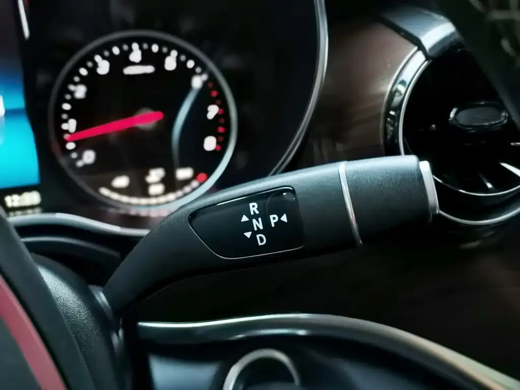 Mercedes-Benz V-Class 2022 из CN, фото 3
