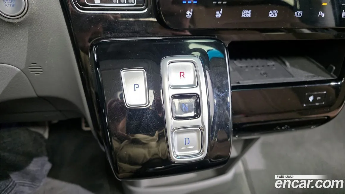 Hyundai Staria — фото 6