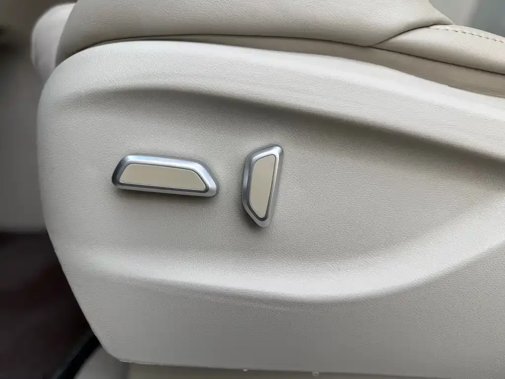 Buick GL8 2021 из CN, фото 4