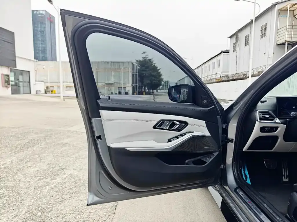BMW M3 2023 из CN, фото 8