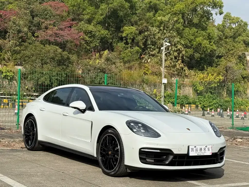 Porsche Panamera — фото 10