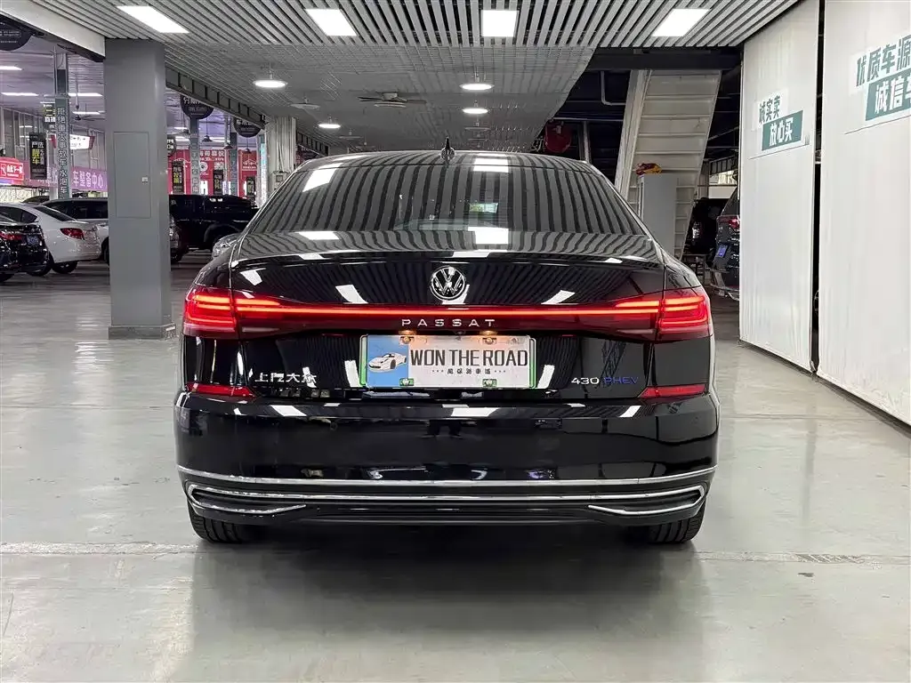 Volkswagen Passat New Energy — фото 7