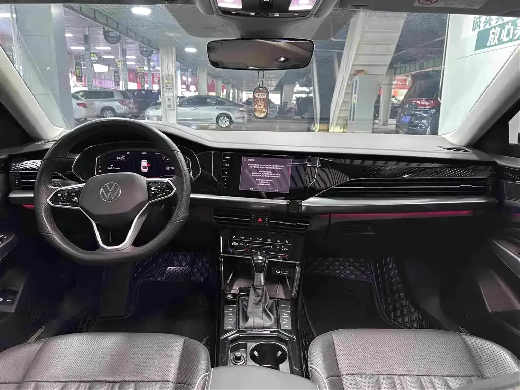 Volkswagen Passat New Energy — фото 8