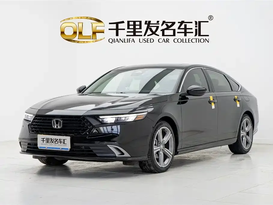Honda Accord — фото 1