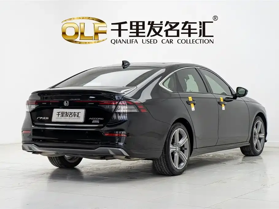 Honda Accord — фото 3