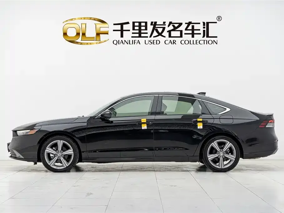 Honda Accord — фото 9