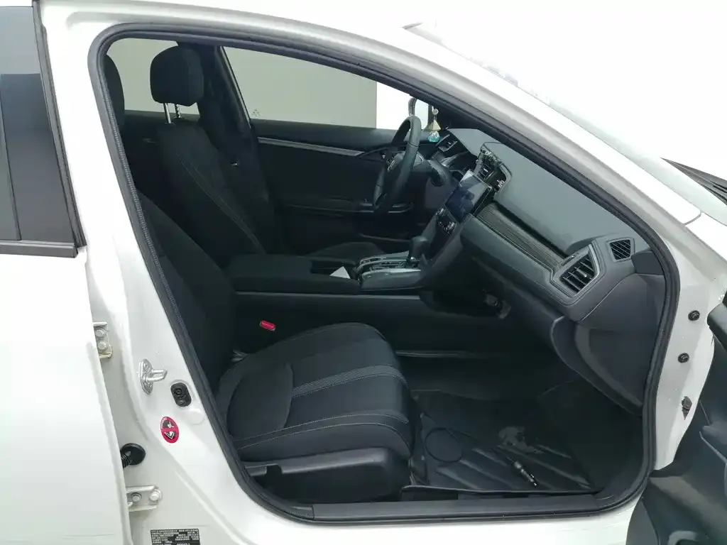 Honda Civic 2022 из CN, фото 10