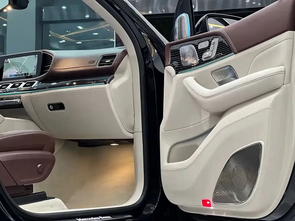 Mercedes-Benz GLS — фото 3