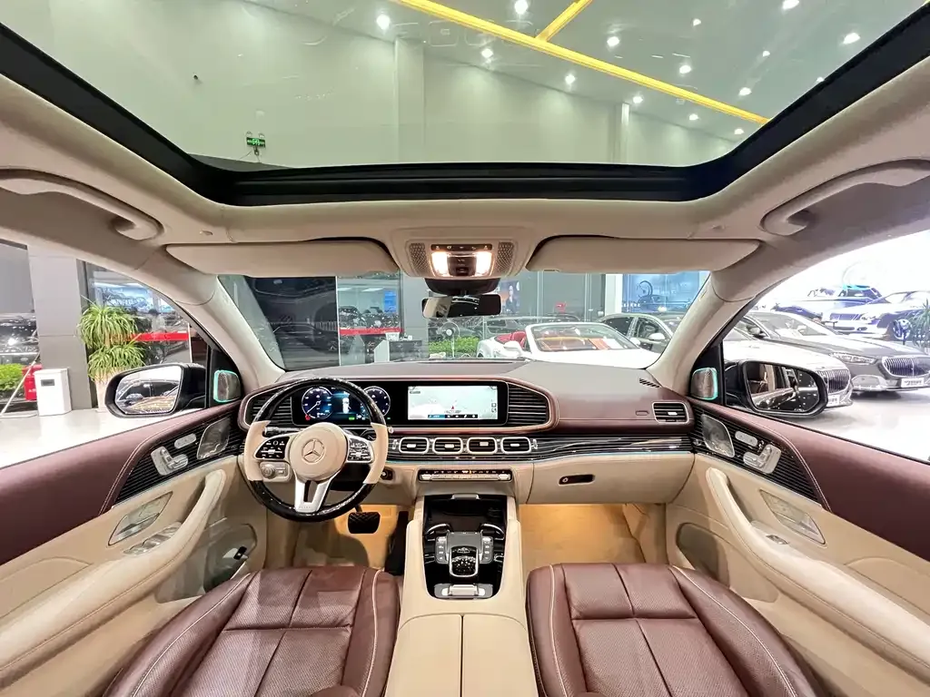 Mercedes-Benz GLS — фото 6
