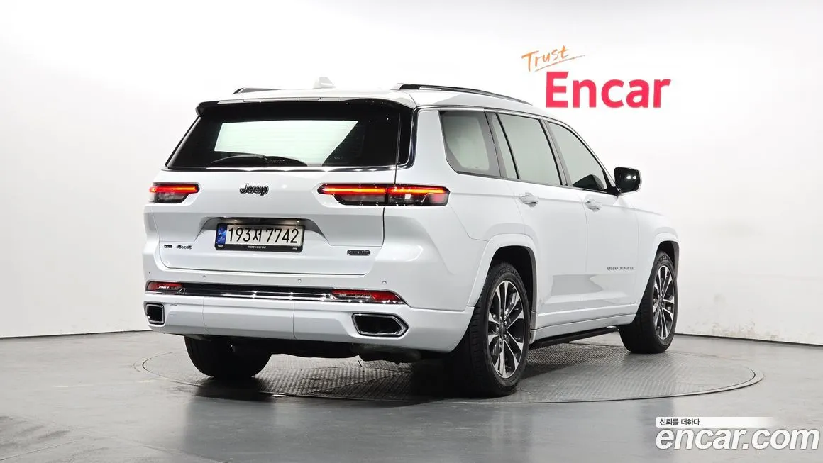Jeep Cherokee — фото 2