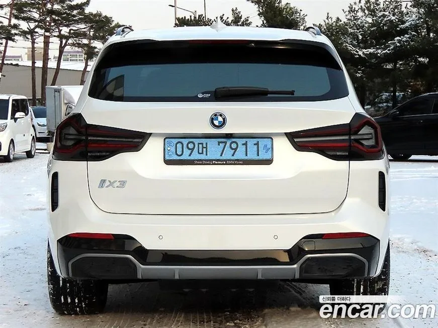BMW iX3 2024 из KR, фото 8