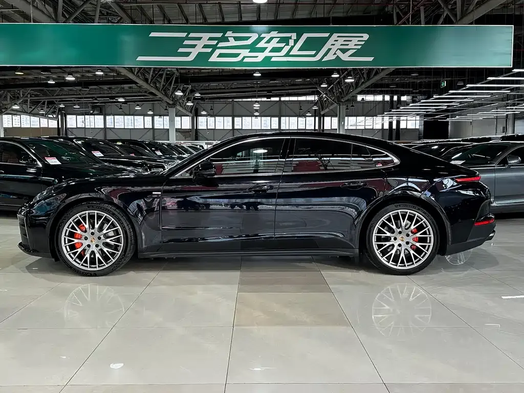 Porsche Panamera 2025 из CN, фото 3