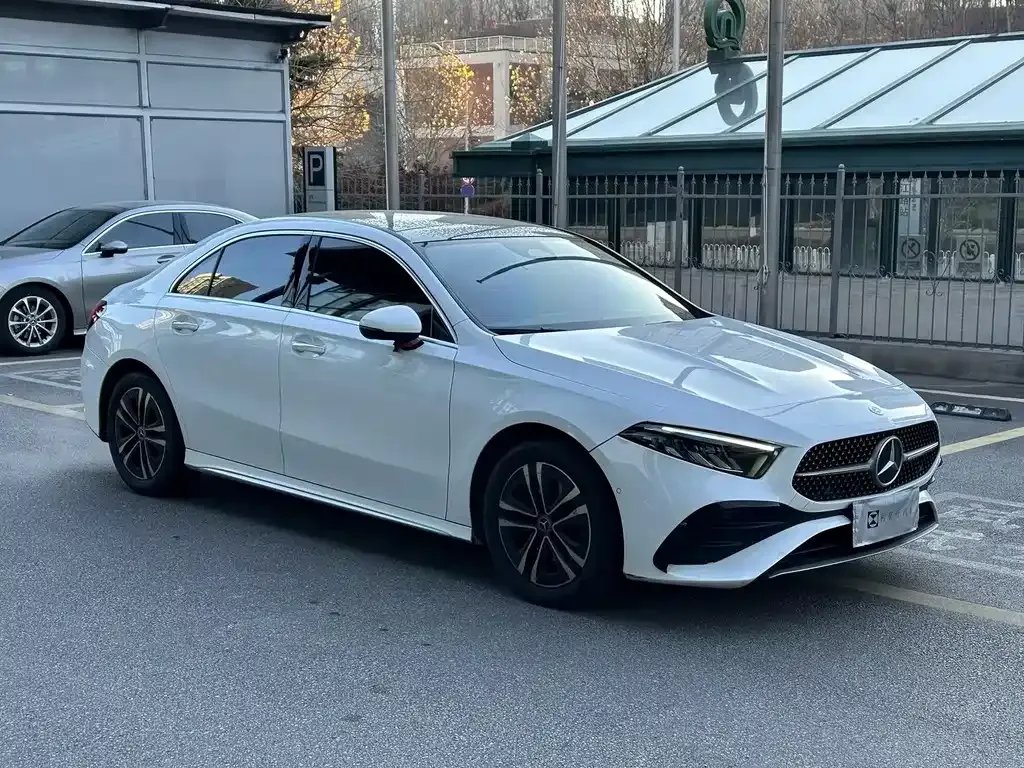 Mercedes-Benz A-Class 2023 из CN, фото 5