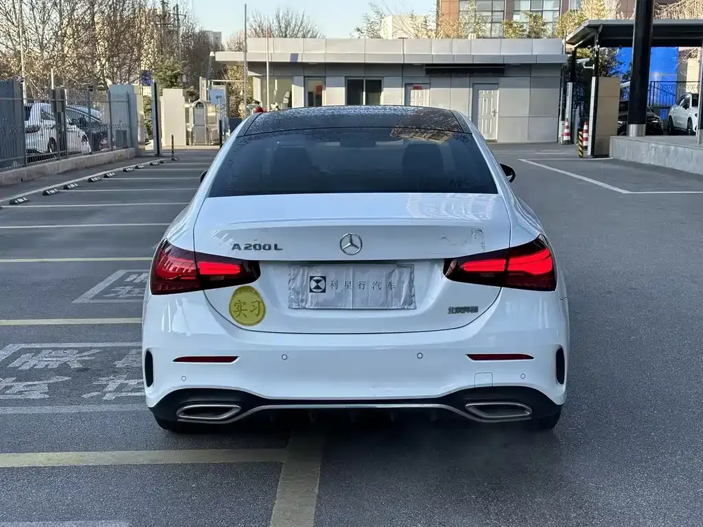 Mercedes-Benz A-Class 2023 из CN, фото 10