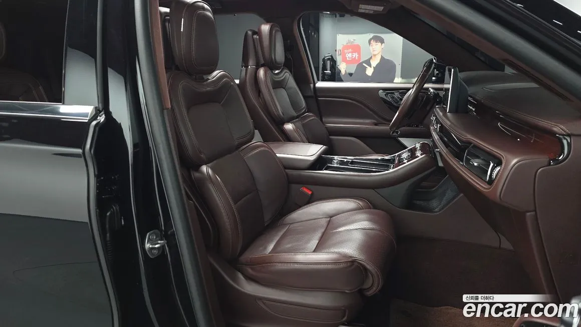 Lincoln Aviator 2023 из KR, фото 10