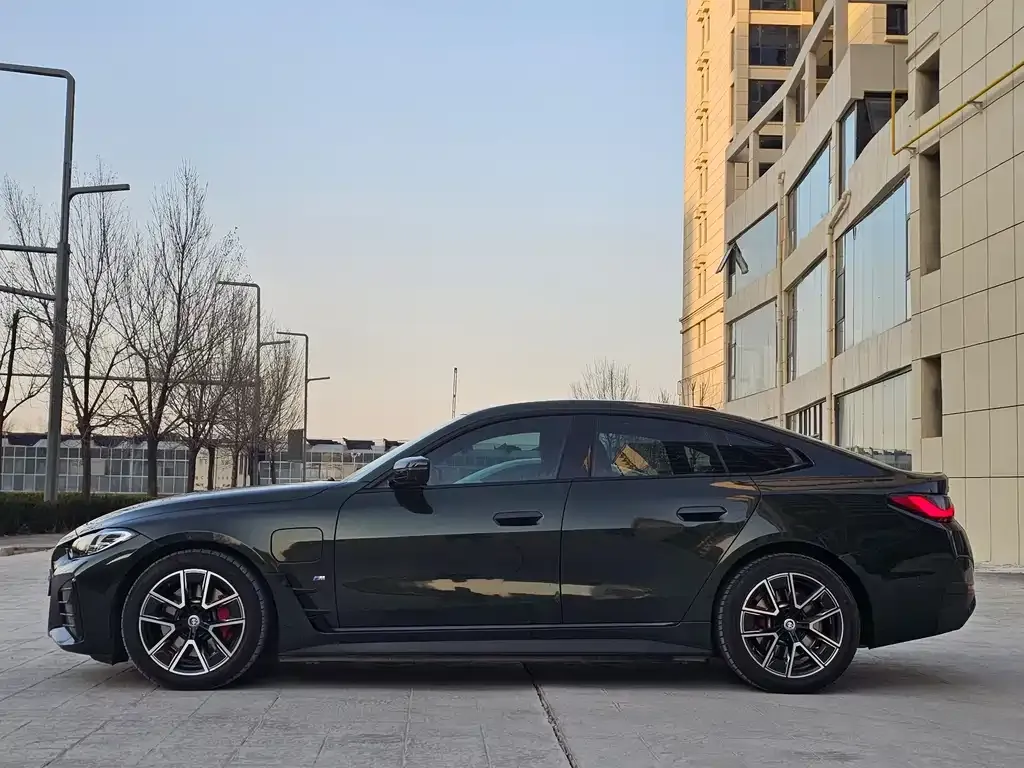 BMW i4 2022 из CN, фото 4