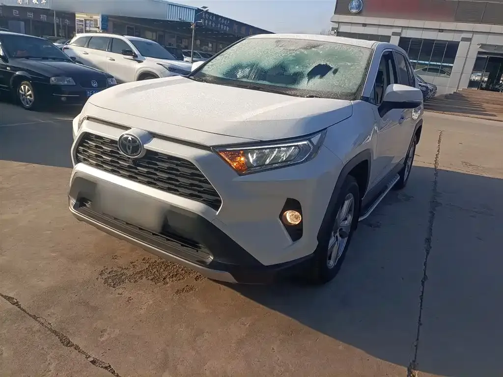 Toyota RAV4 2021 из CN, фото 2