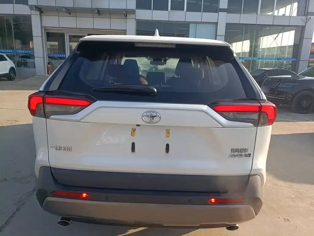 Toyota RAV4 2021 из CN, фото 6