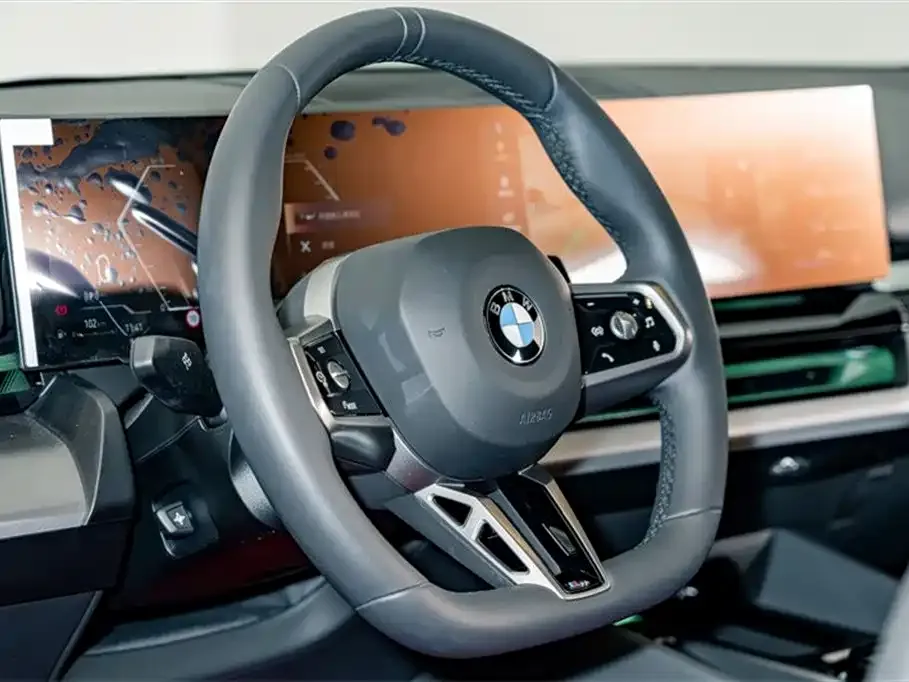 BMW 5 Series 2025 из CN, фото 4