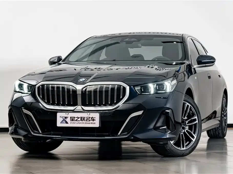 BMW 5 Series 2025 из CN, фото 5