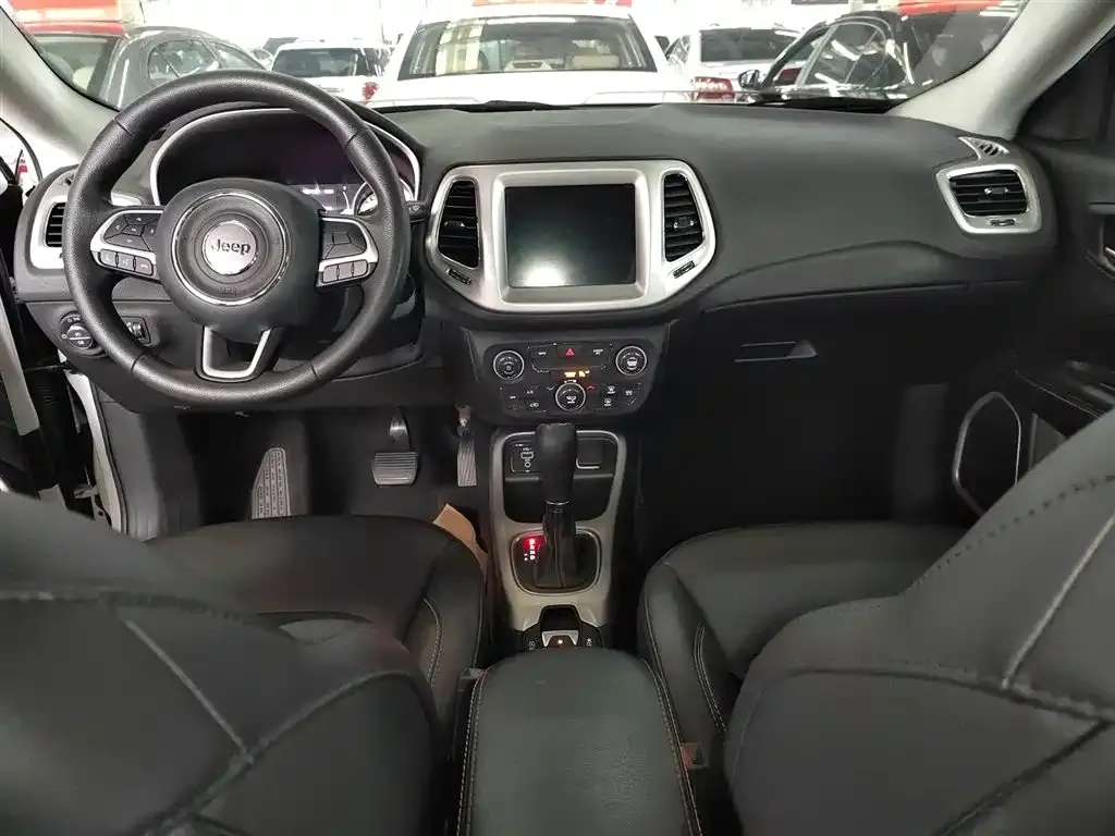 Jeep Compass 2021 из CN, фото 10