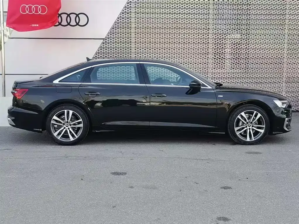 Audi A6L 2026 из CN, фото 8