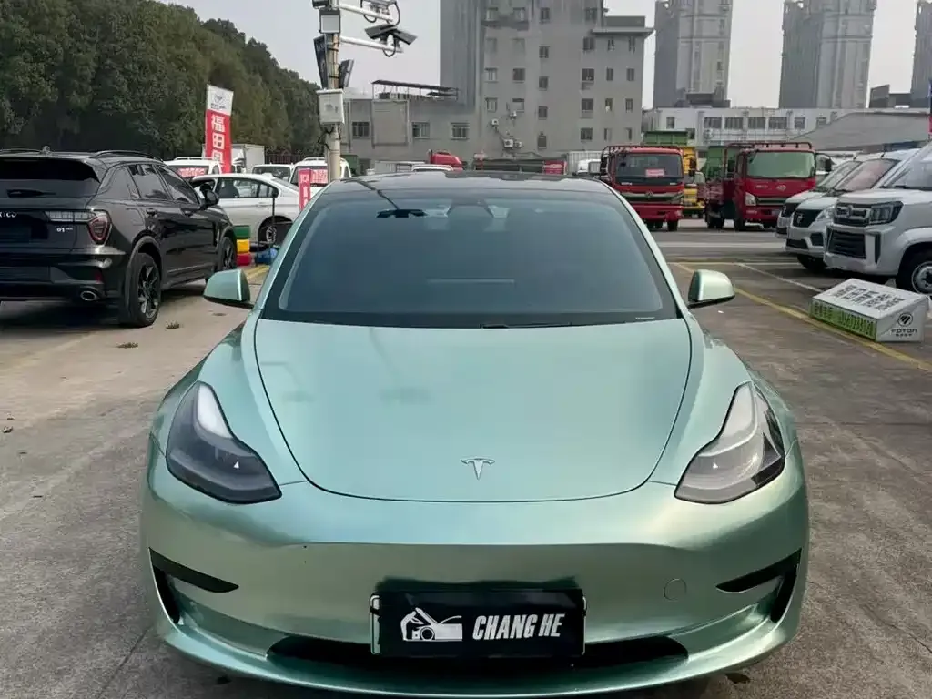 Tesla Model 3 — фото 4