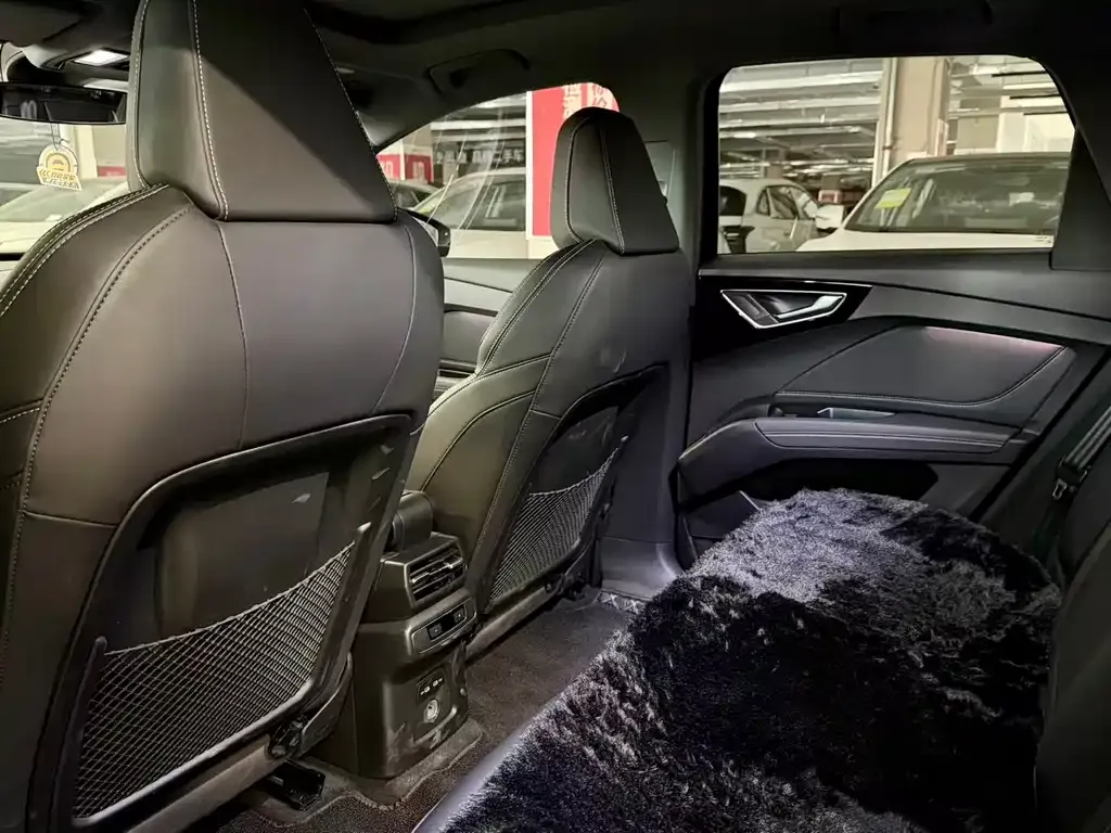 Audi Q4 e-tron 2024 из CN, фото 9