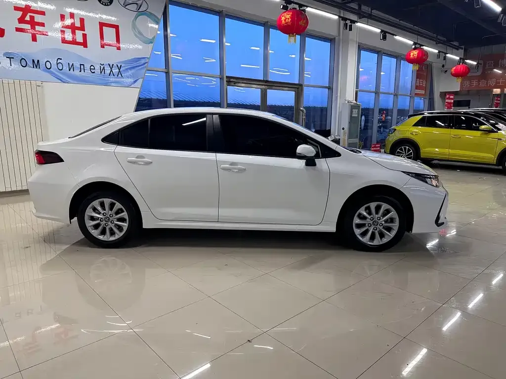 Toyota Corolla 2022 из CN, фото 10