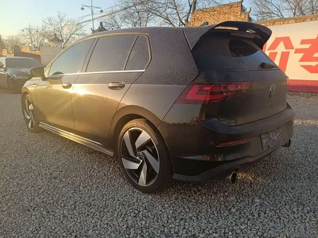 Volkswagen Golf GTI 2023 из CN, фото 2