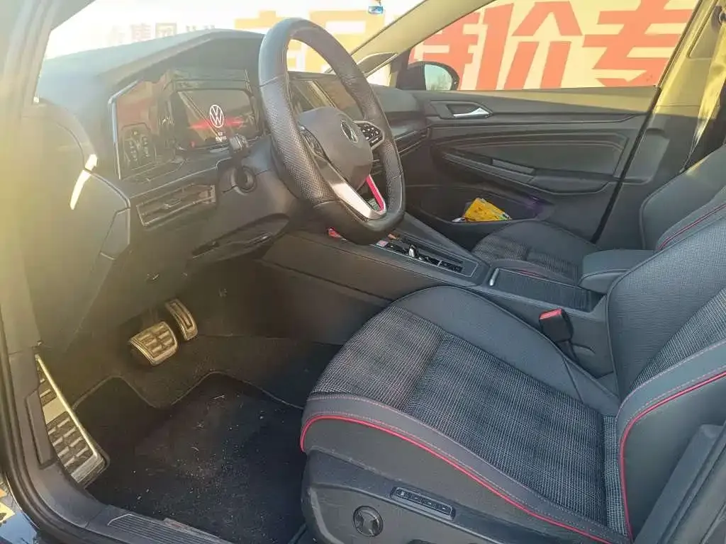 Volkswagen Golf GTI 2023 из CN, фото 3