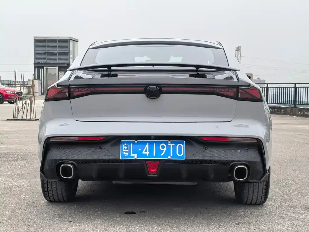 Changan UNI-V 2023 из CN, фото 8