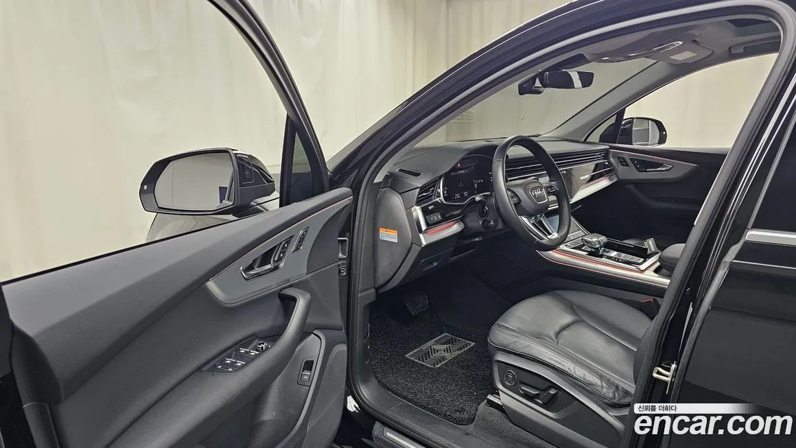 Audi Q7 2022 из KR, фото 5