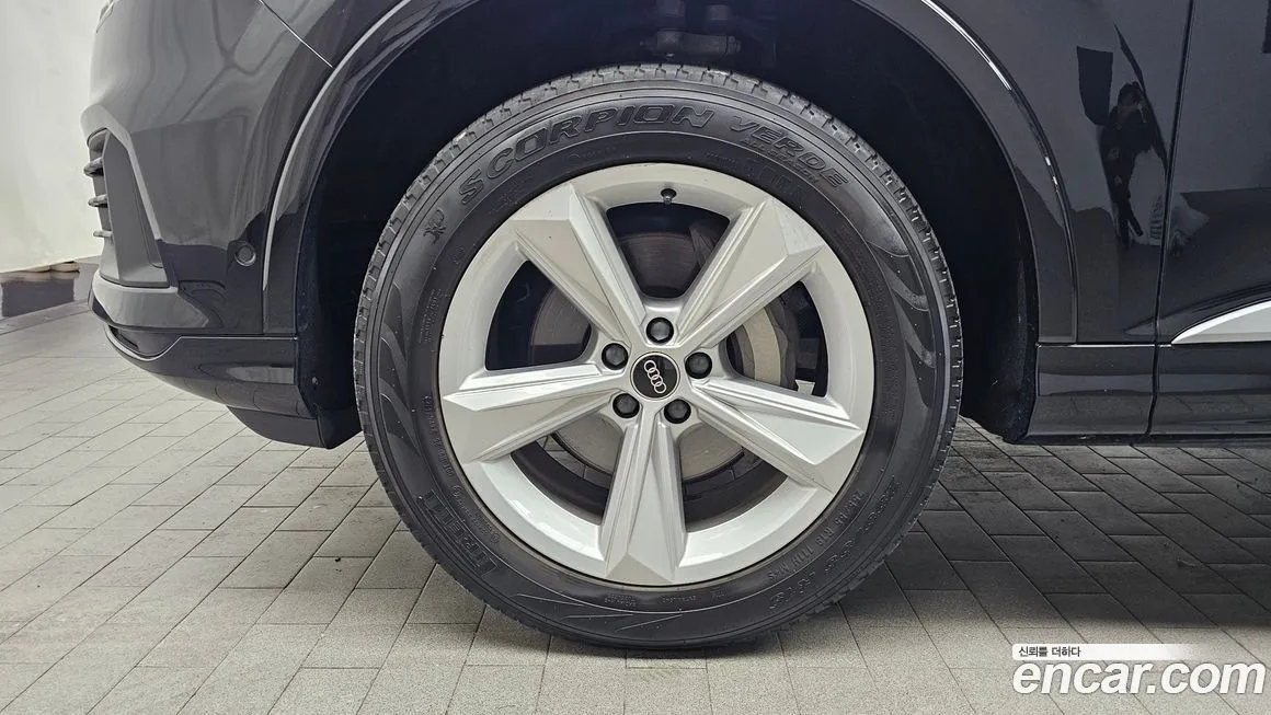 Audi Q7 2022 из KR, фото 10