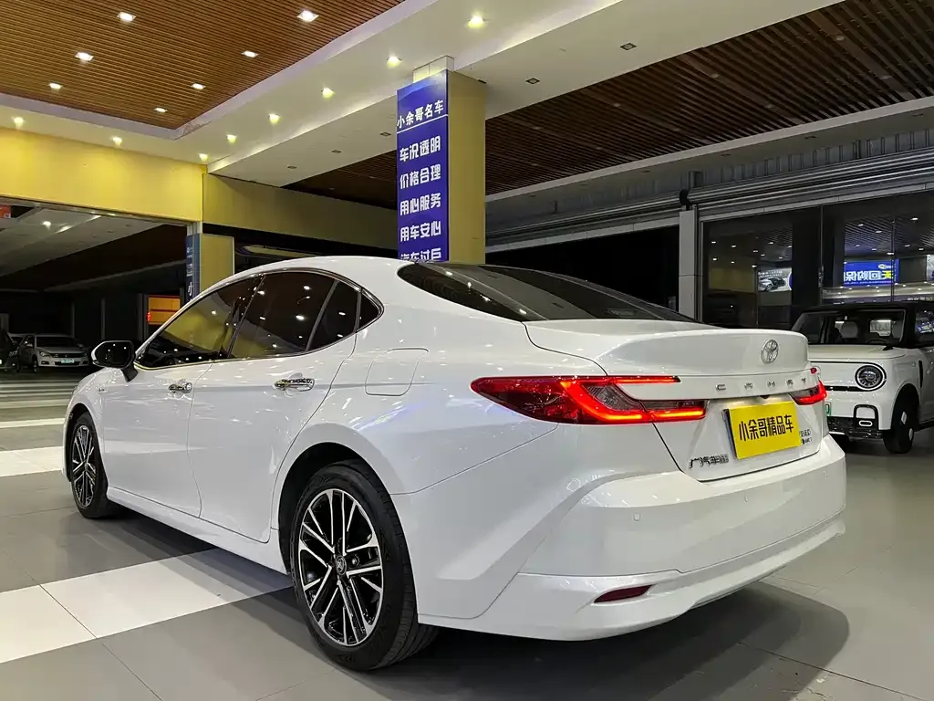 Toyota Camry 2024 из CN, фото 5